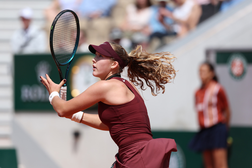 正是那位曾 正是那位曾